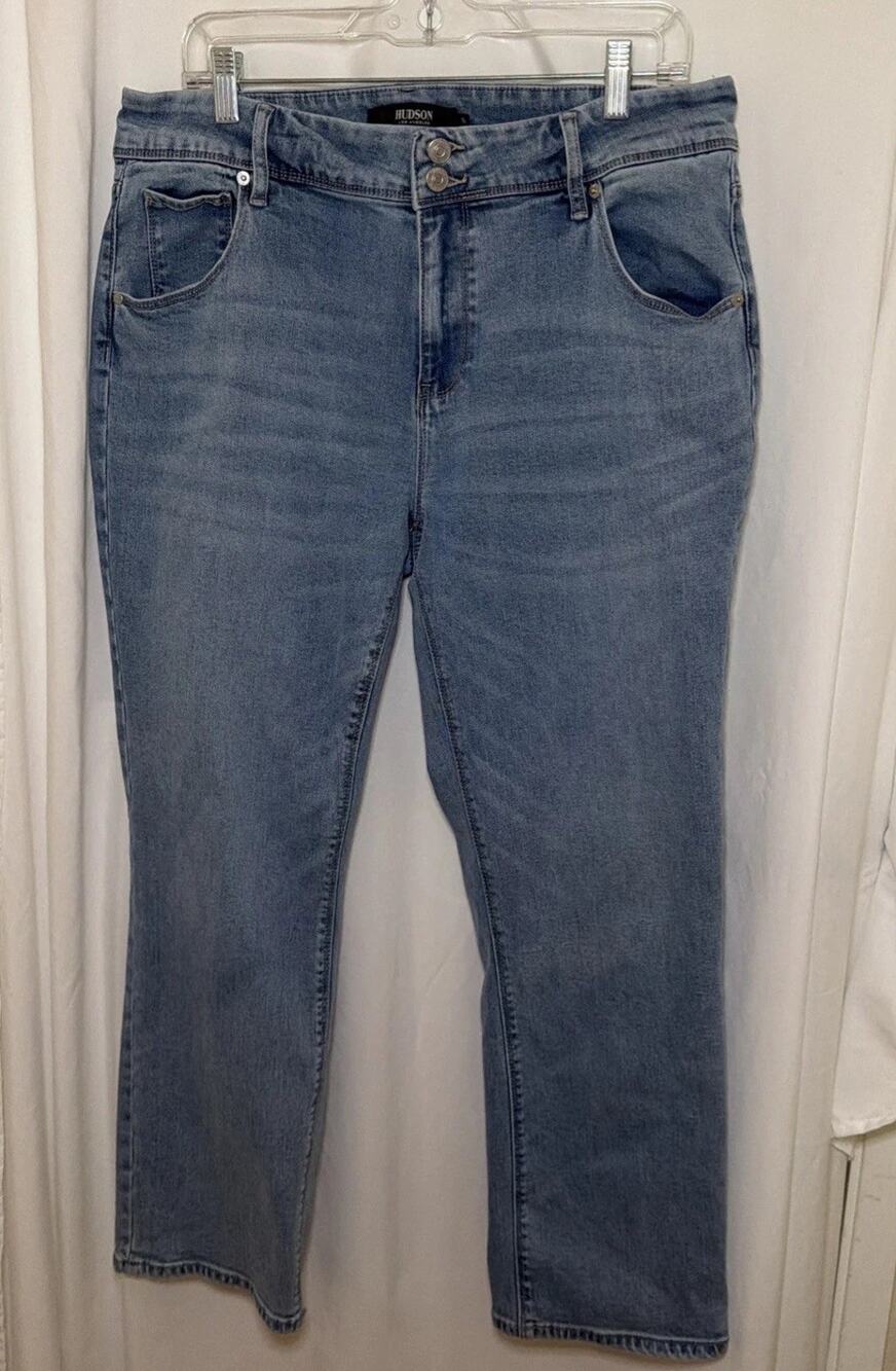 Hudson Women's Jeans size 14 Icy Blue Straight Leg Button Back Pocket